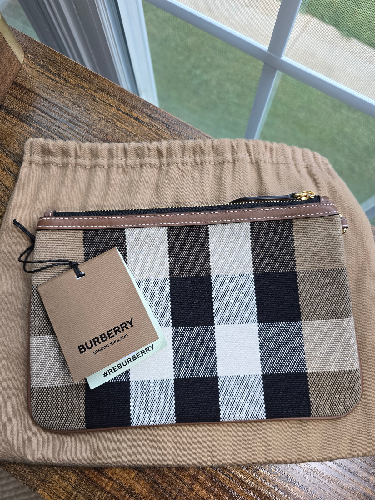 Burberry House Check Peyton Wristlet Pouch