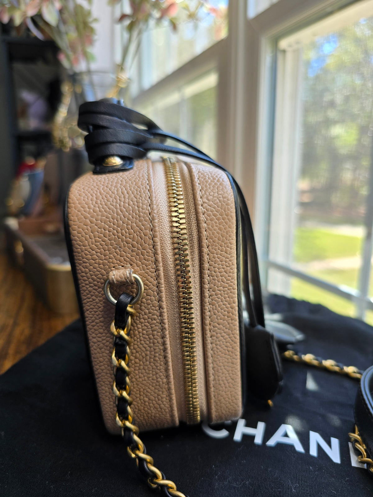 Chanel Caviar Quilted Small CC Filigree Vanity Case