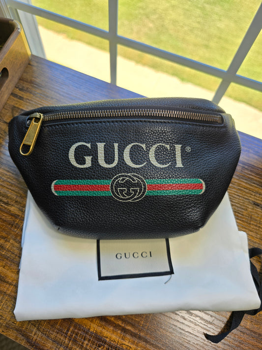 Gucci Logo Leather Bum Bag