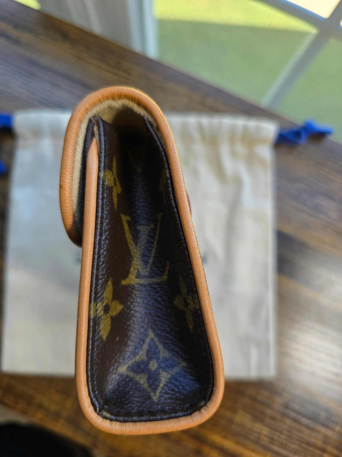 Louis Vuitton Monogram Pochette Florentine