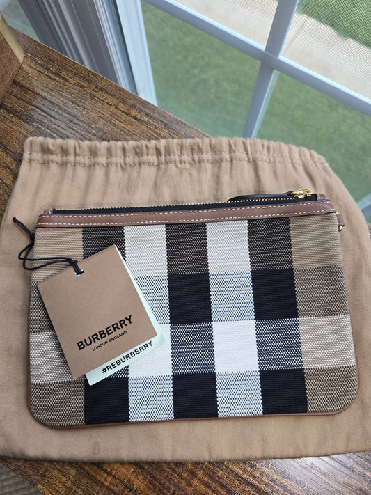 Burberry House Check Peyton Wristlet Pouch