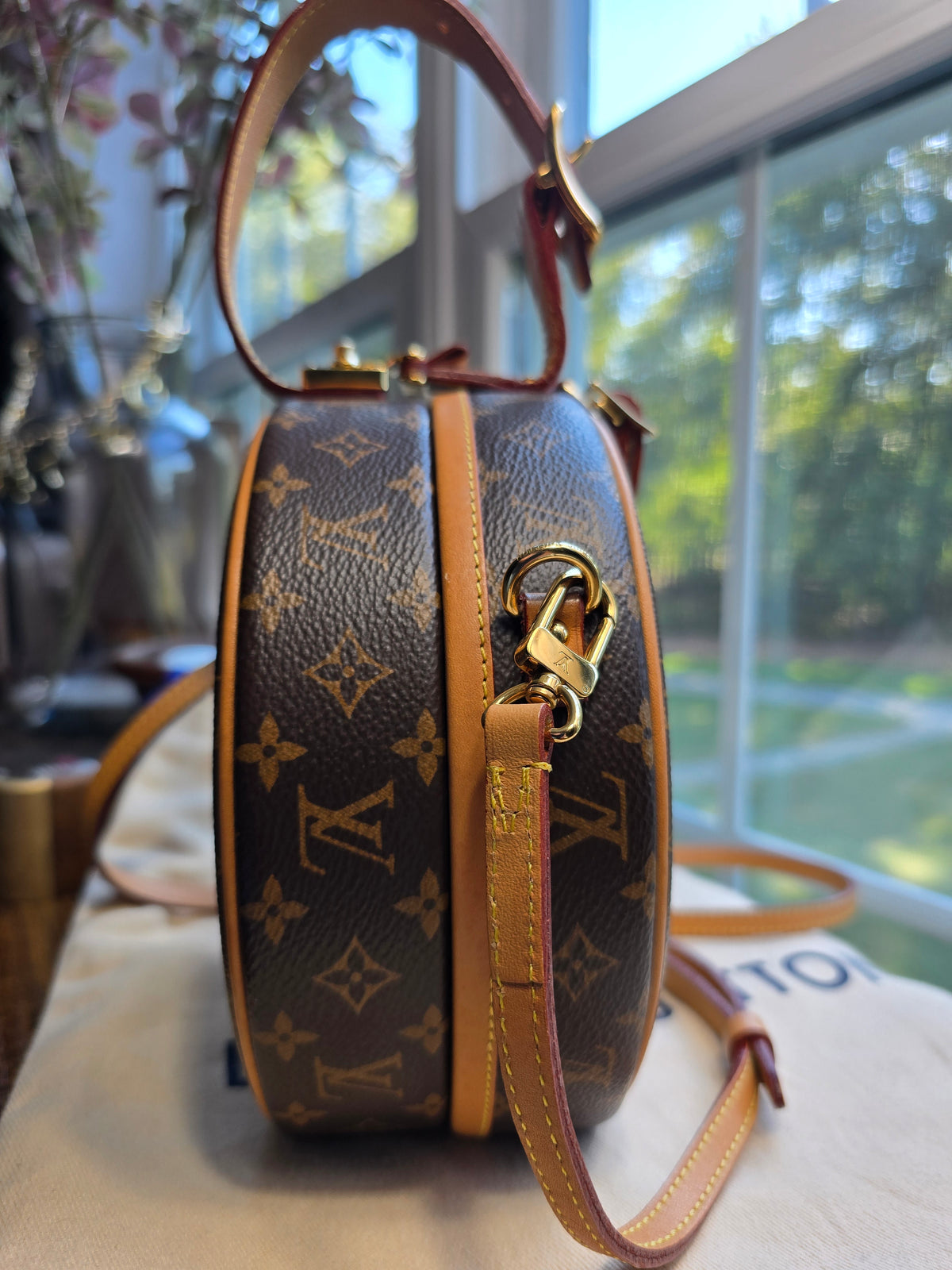 Louis Vuitton Monogram Petite Boîte Chapeau