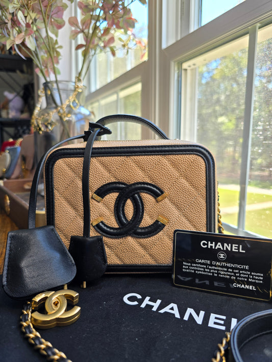 Chanel Caviar Quilted Small CC Filigree Vanity Case