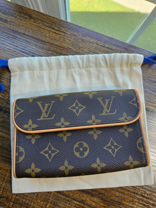 Louis Vuitton Monogram Pochette Florentine