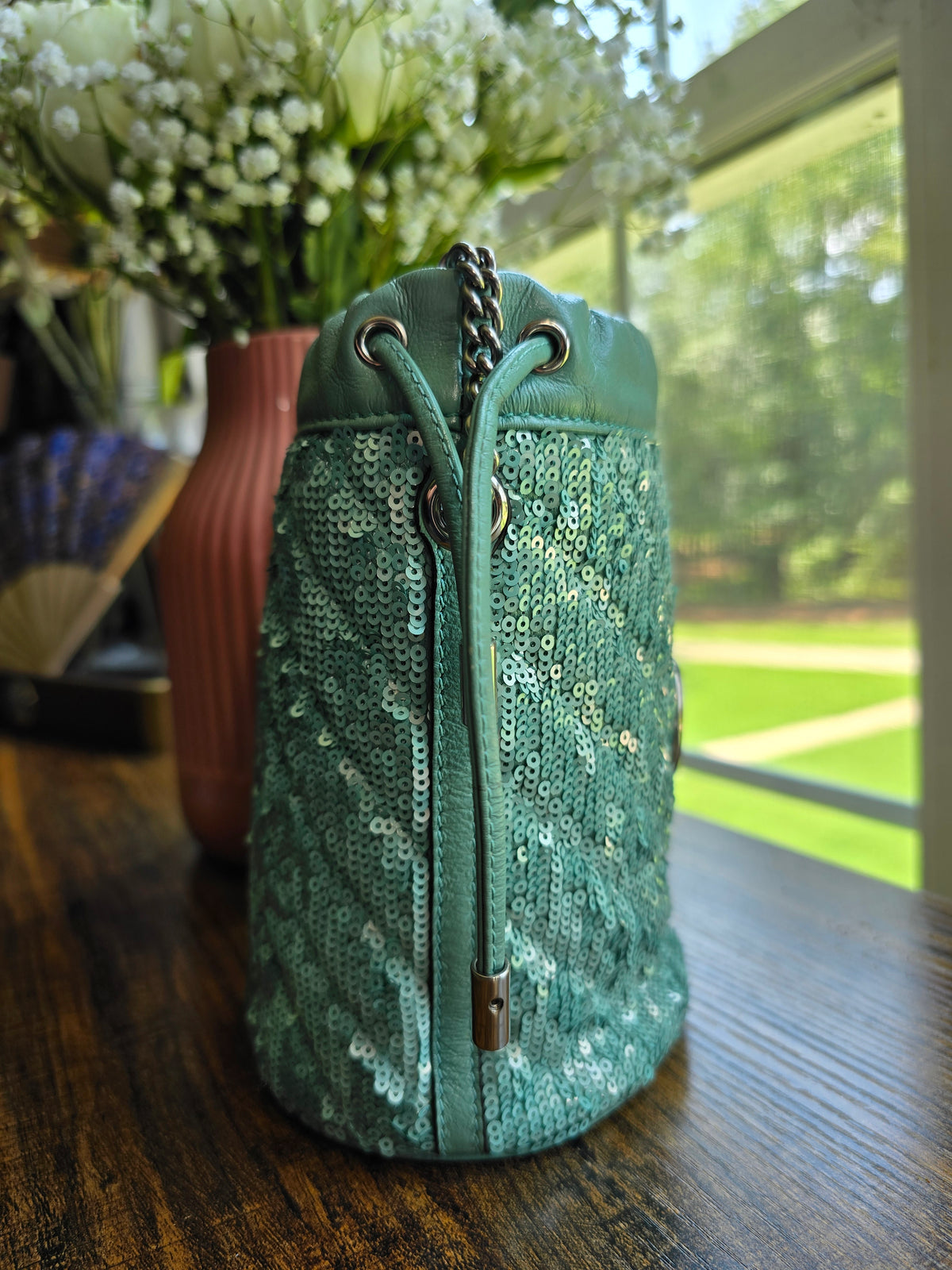 Gucci GG Marmont Bucket Bag Diagonal Quilted Sequins Mini Bag