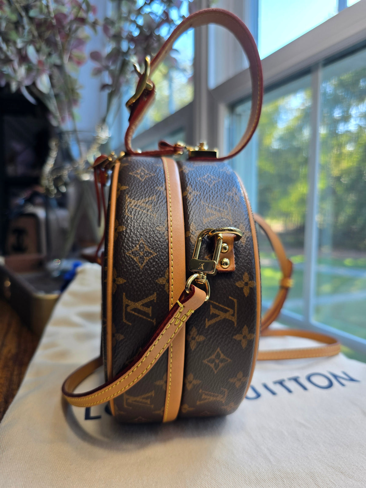 Louis Vuitton Monogram Petite Boîte Chapeau