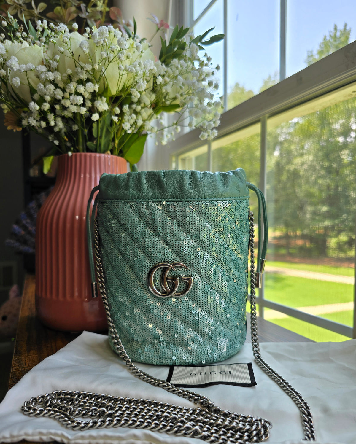 Gucci GG Marmont Bucket Bag Diagonal Quilted Sequins Mini Bag