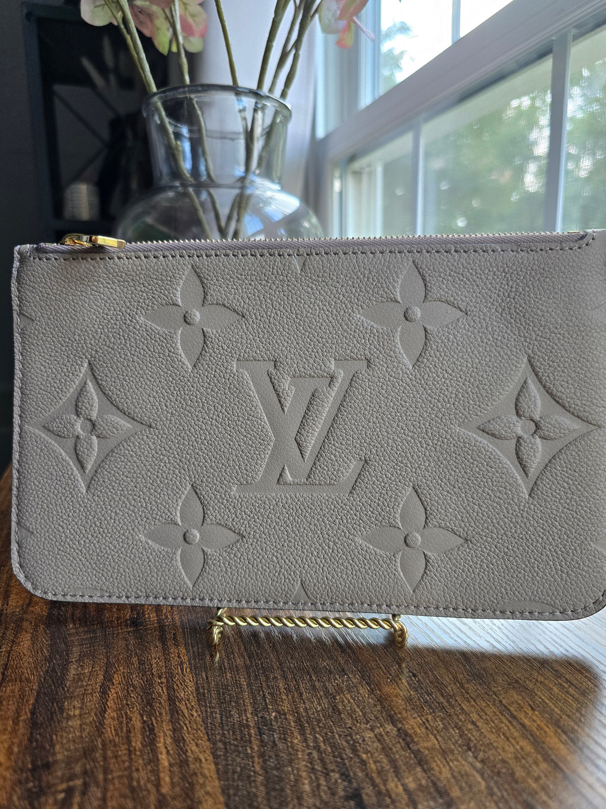 Louis Vuitton Neverfull Pochette Giant Monogram Empreinte Leather (Taupe)